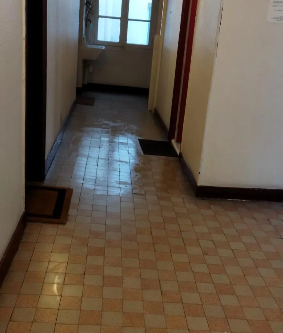 Petit Renove Proche Place Republique 75011